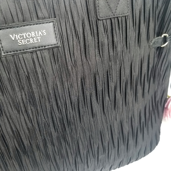 Victoria's Secret Lge Pleated Nylon Tote NWOT - Picture 8 of 13